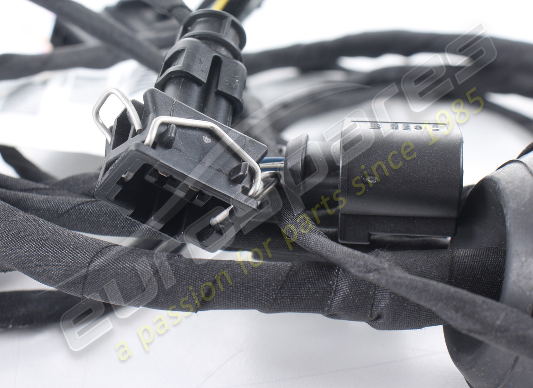 neues ferrari stossfängerkabel. teilenummer 263551 (2)