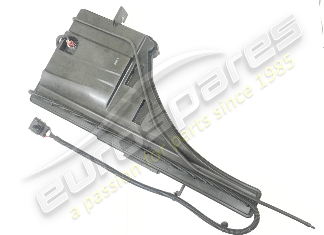 neuer maserati scheibe . teilenummer 670105311 (2)