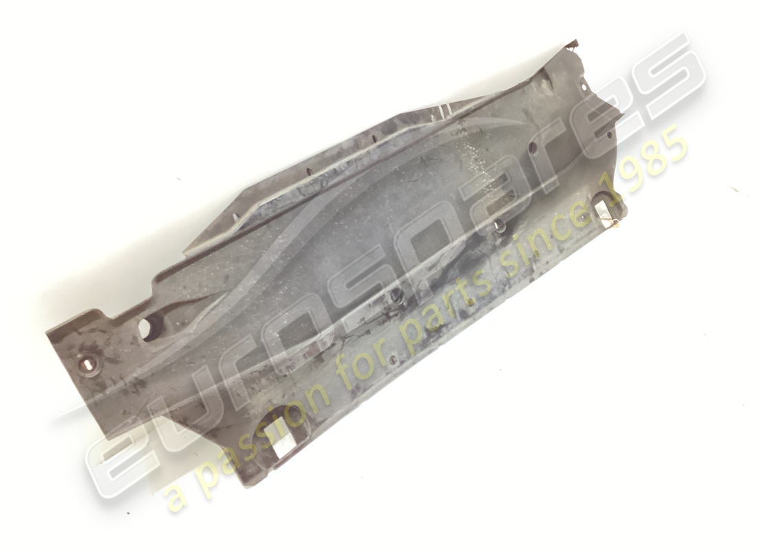 gebrauchter ferrari linker zentraler aereodynamischer bot. teilenummer 64678900 (2)