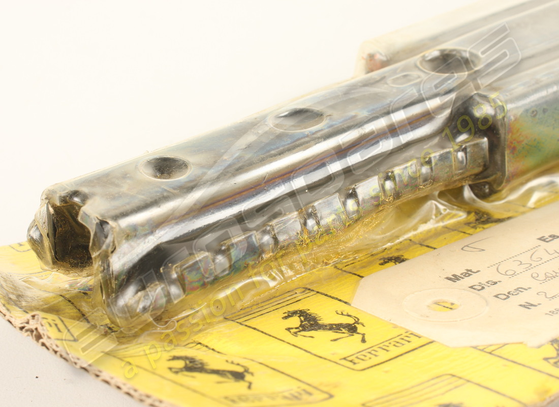 neue ferrari rh-führungsbaugruppe. teilenummer 63649200 (5)