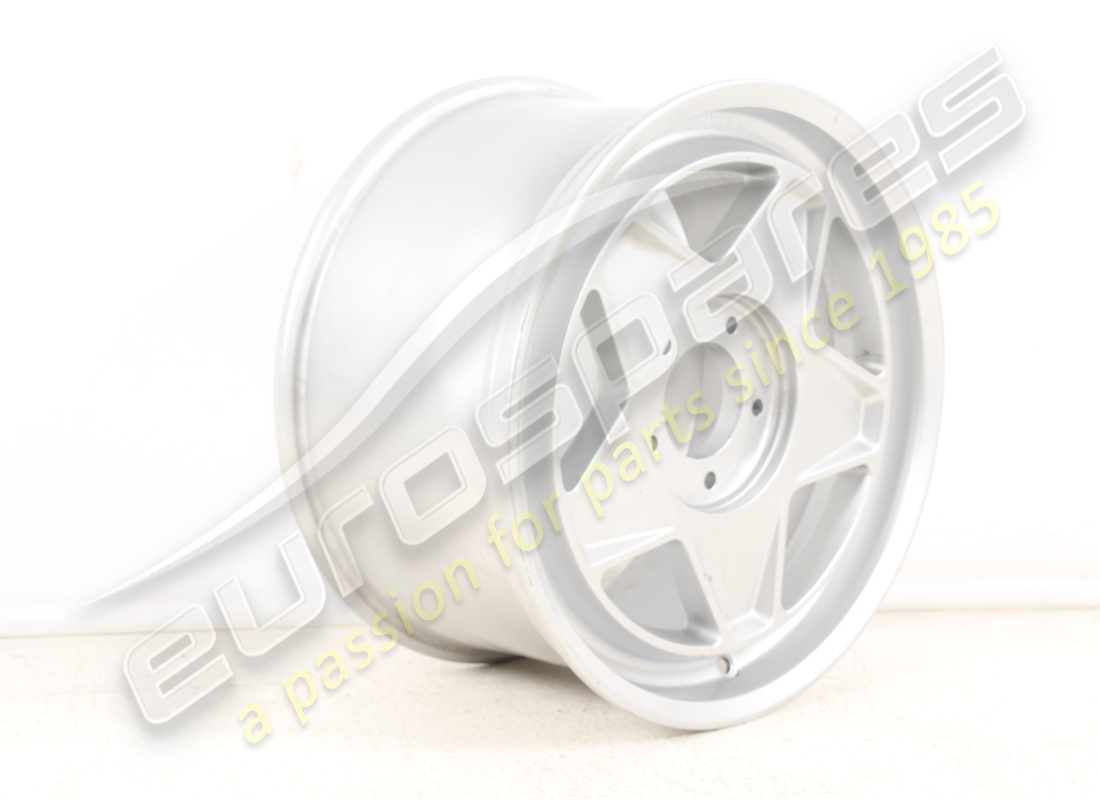 gebrauchte ferrari vorderreifenfelge 210/415. teilenummer 123164 (2)