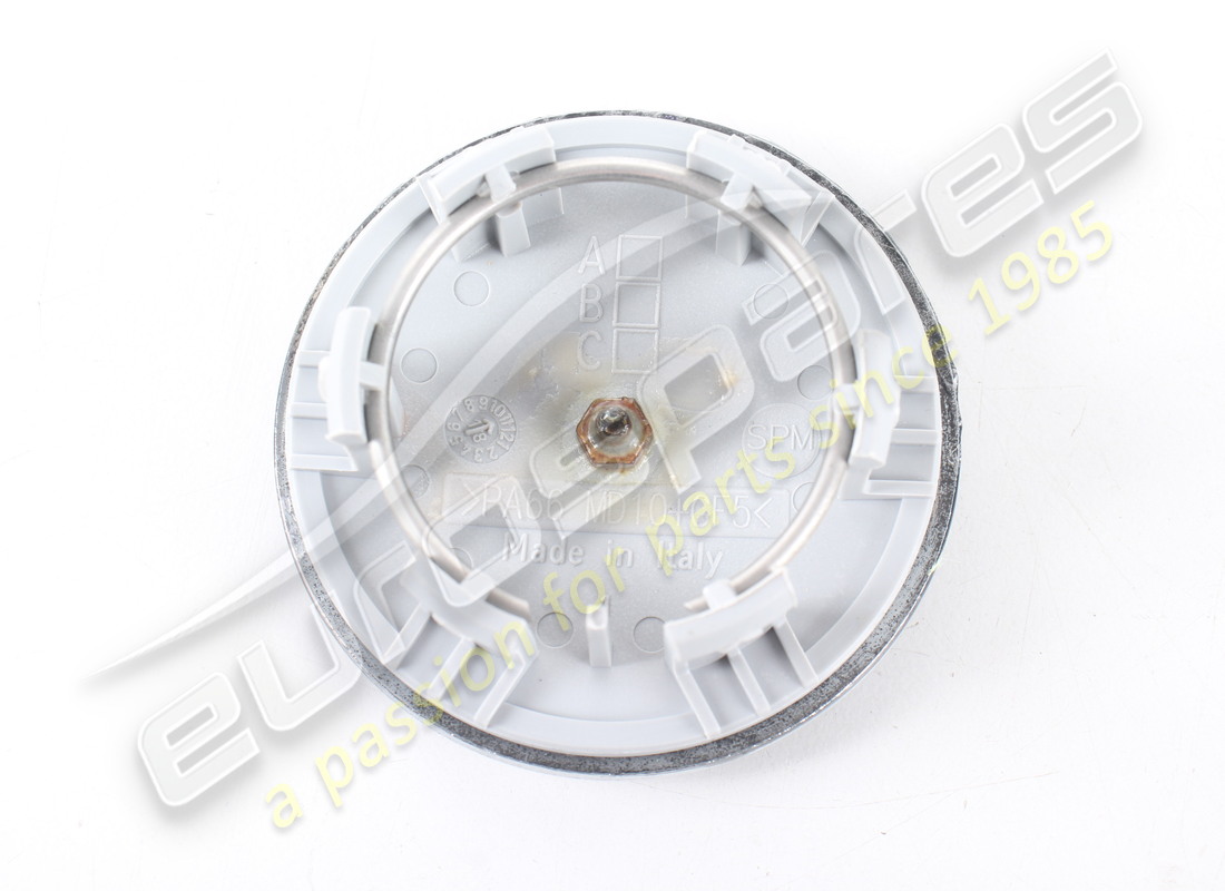 neue maserati radabzeichen-sonderausgabe. teilenummer 88625800 (4)