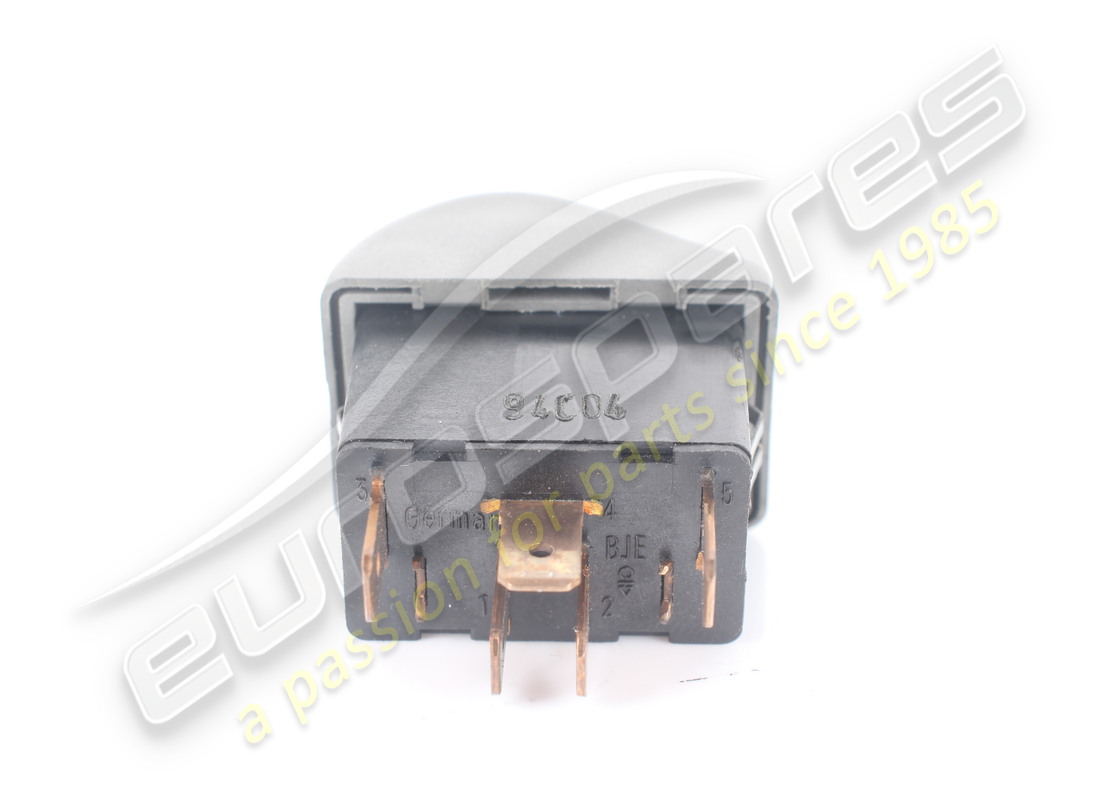 GEBRAUCHTER INNENLICHTSCHALTER FERRARI. TEILENUMMER 153123 (4) gebrauchter innenlichtschalter ferrari. teilenummer 153123 (4)