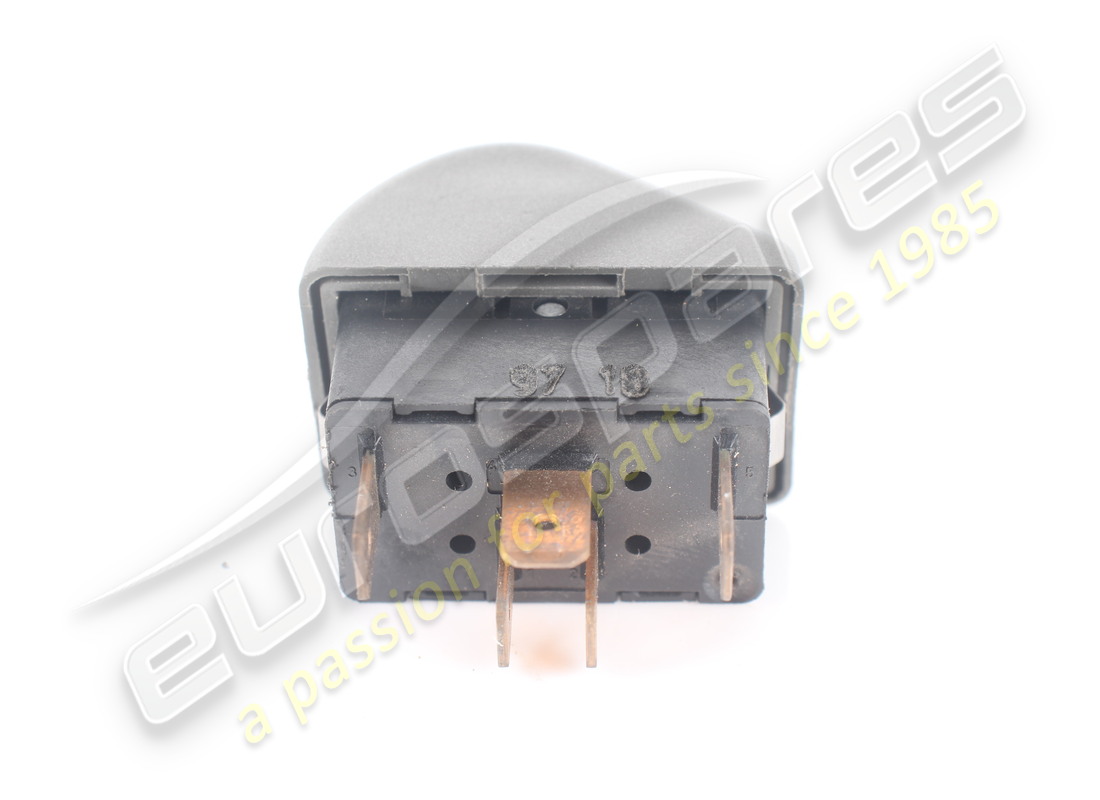 GEBRAUCHTER FERRARI SCHALTER FÜR DACHLICHT. TEILENUMMER 171062 (4) gebrauchter ferrari schalter für dachlicht. teilenummer 171062 (4)