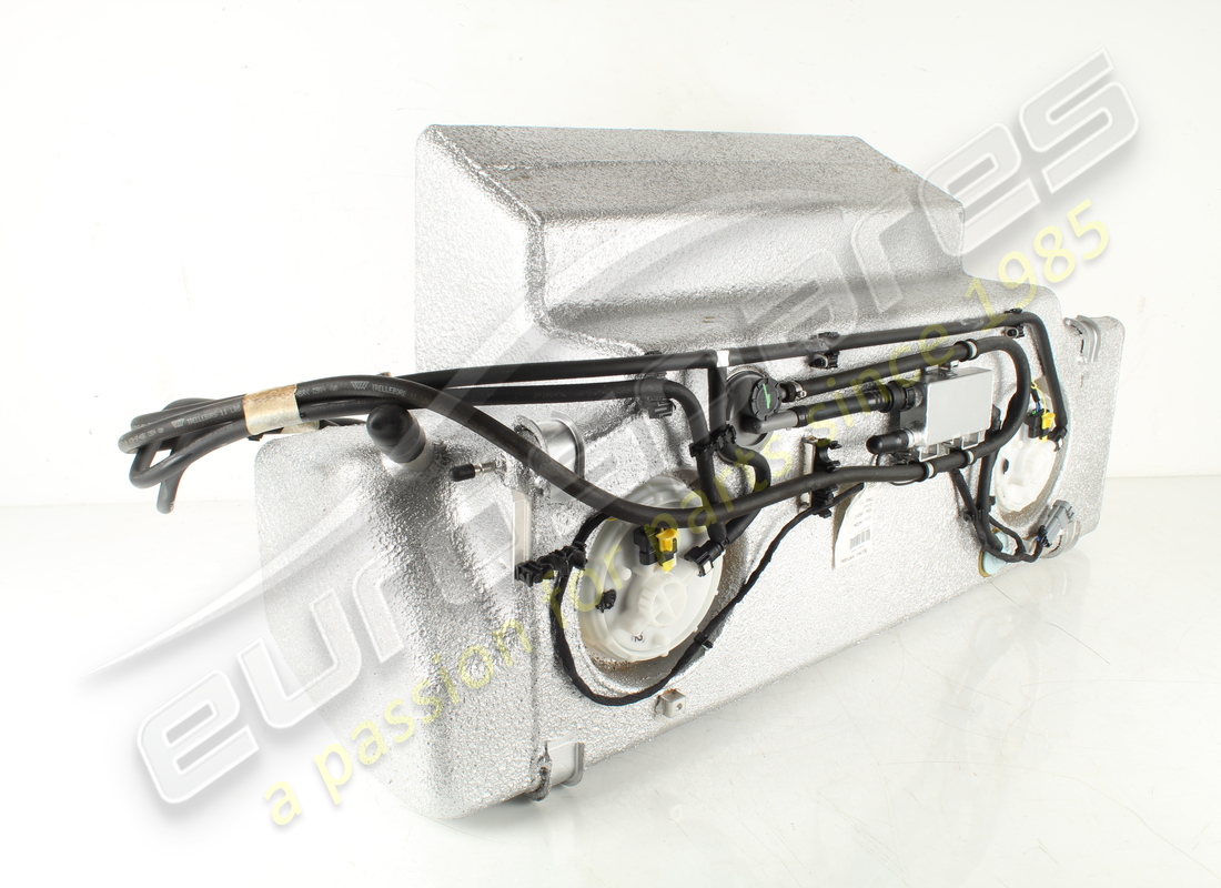 neuer ferrari kraftstofftank. teilenummer 191486 (5)