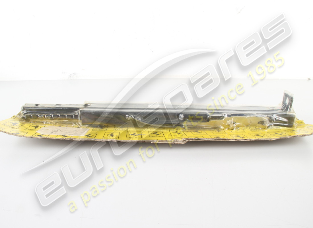 neue ferrari rh-führungsbaugruppe. teilenummer 63649200 (3)