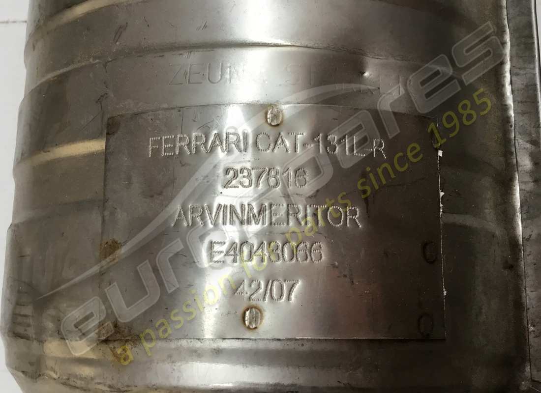 neuer ferrari rh-katalyst komplett. teilenummer 237816 (2)