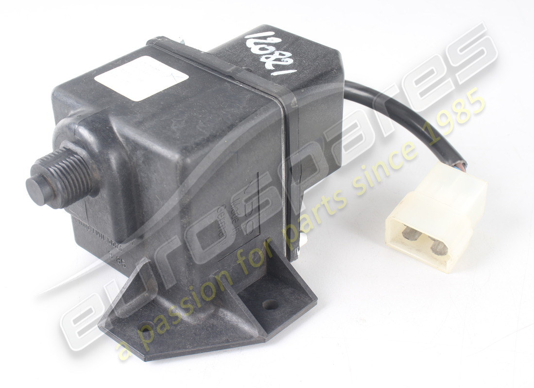 NEW FERRARI SPEEDO SENSOR. PART NUMBER 120821 (1) new ferrari speedo sensor. part number 120821 (1)