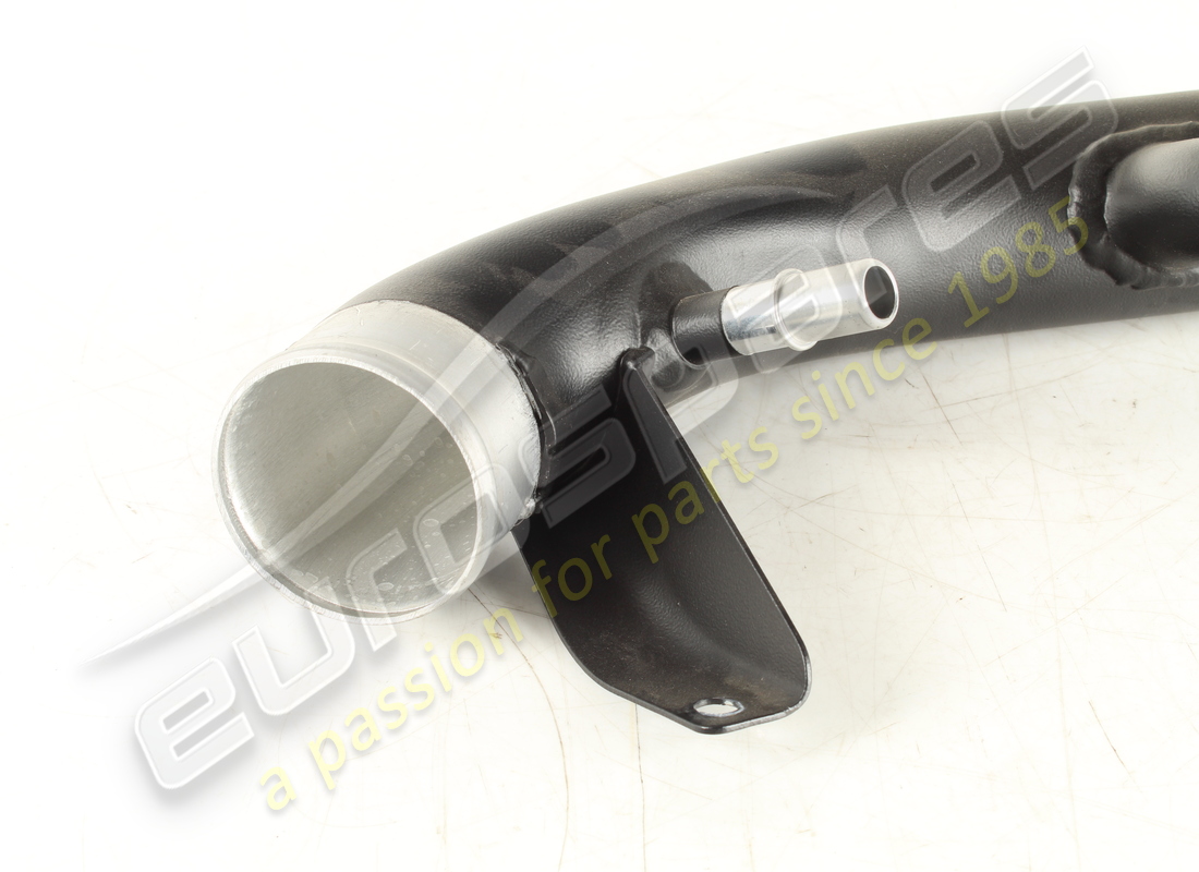 verwendetes rh-rohr ferrari vom ladeluftkühler zu. teilenummer 761298 (2)