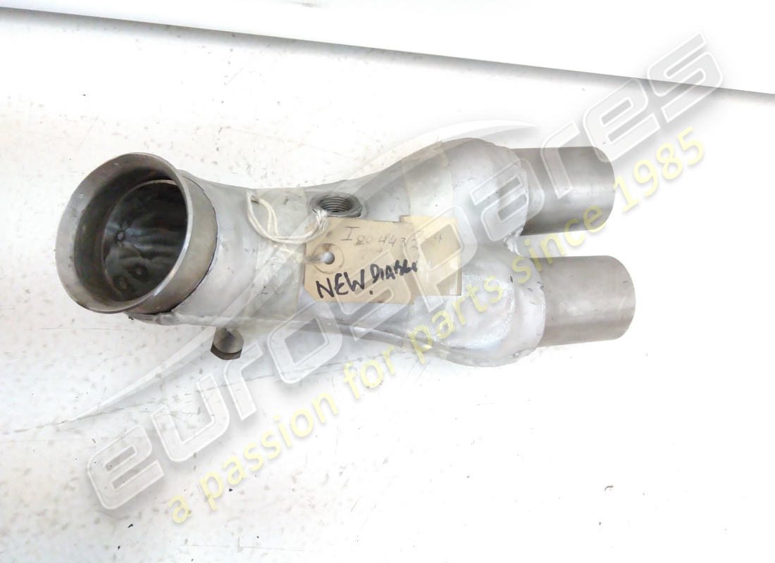 NEUE Lamborghini RH DREI-WEGE-ROHRBAUGRUPPE . TEILENUMMER 004432704 (1)