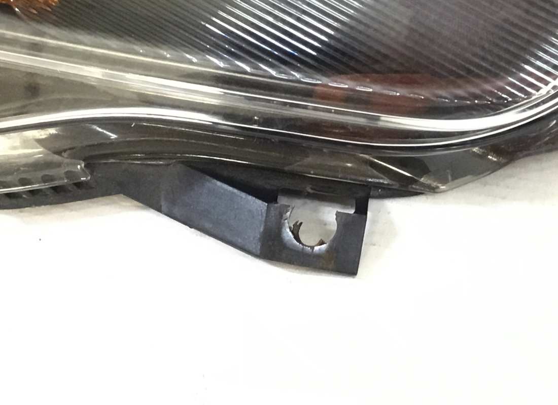 gebraucht ferrari scheinwerfer rechts teilenummer 198498 (3)