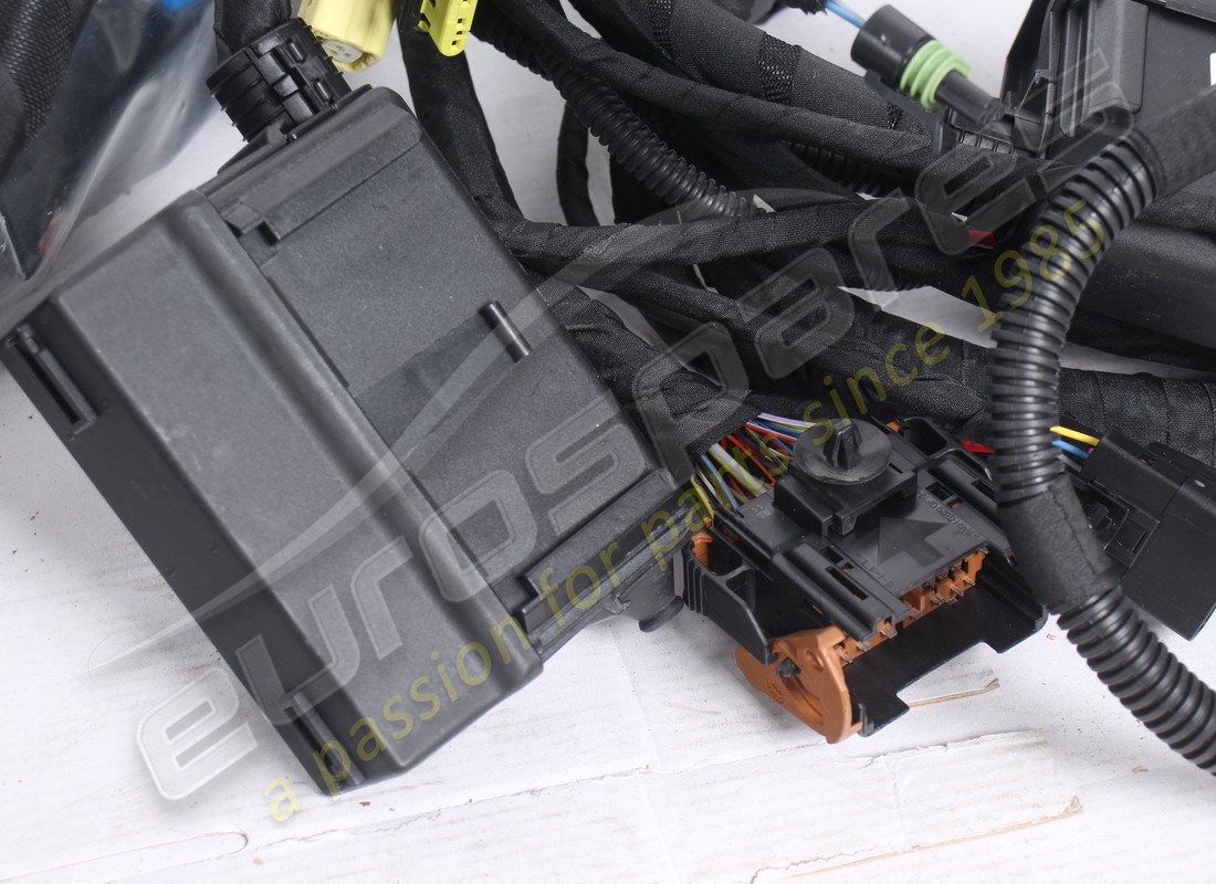 neues motorraumkabel ferrari. teilenummer 260961 (3)