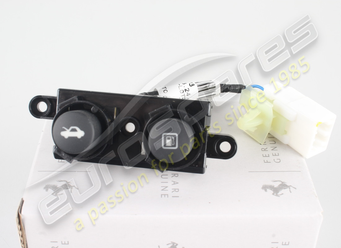 neue ferrari steuerung. teilenummer 316875 (1)