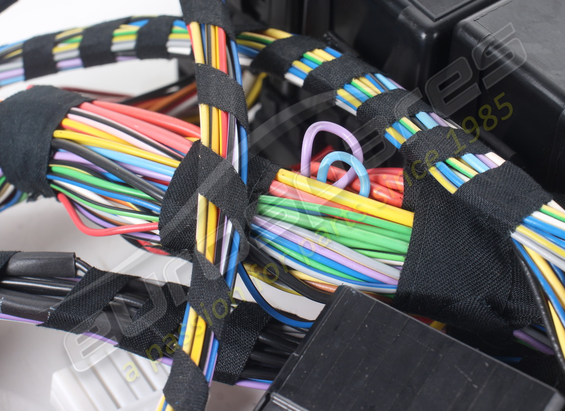 NEUE FERRARI LINKE RÜCKWÄRTS-TUNNELKABEL. TEILENUMMER 177914 (2) neue ferrari linke rückwärts-tunnelkabel. teilenummer 177914 (2)