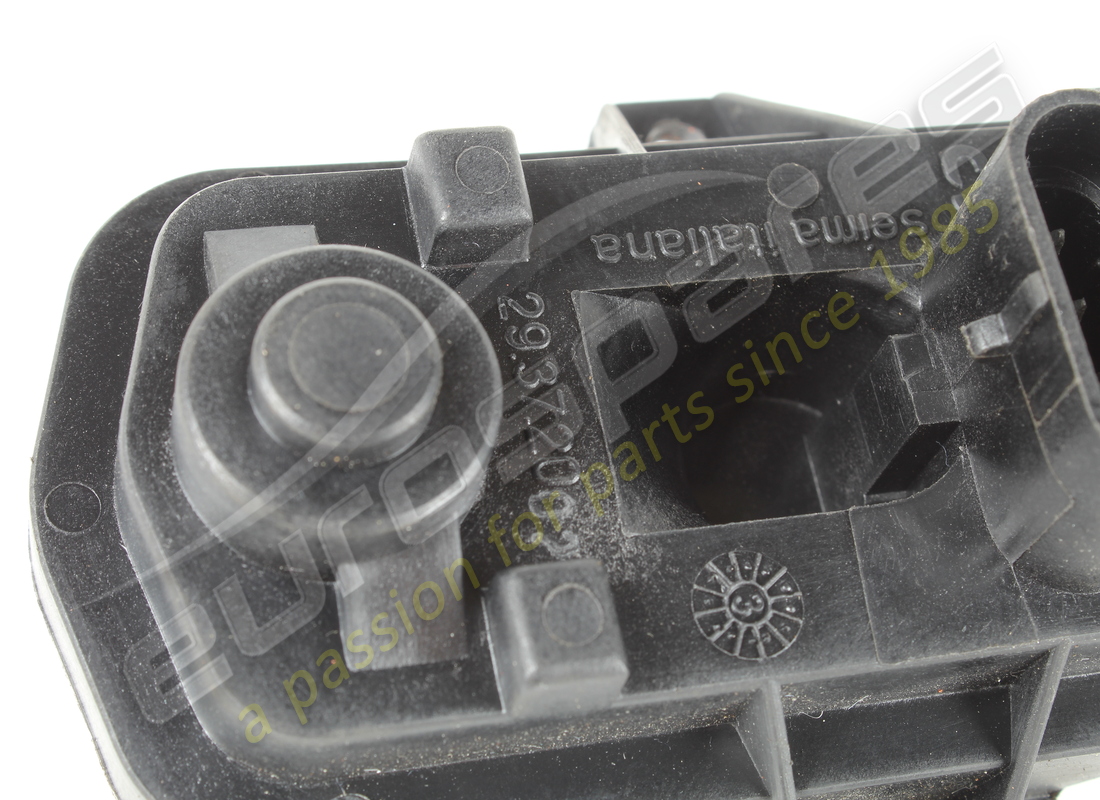 GEBRAUCHTER FERRARI LAMPENFASSUNGSSCHUTZ. TEILENUMMER 168176 (4) gebrauchter ferrari lampenfassungsschutz. teilenummer 168176 (4)