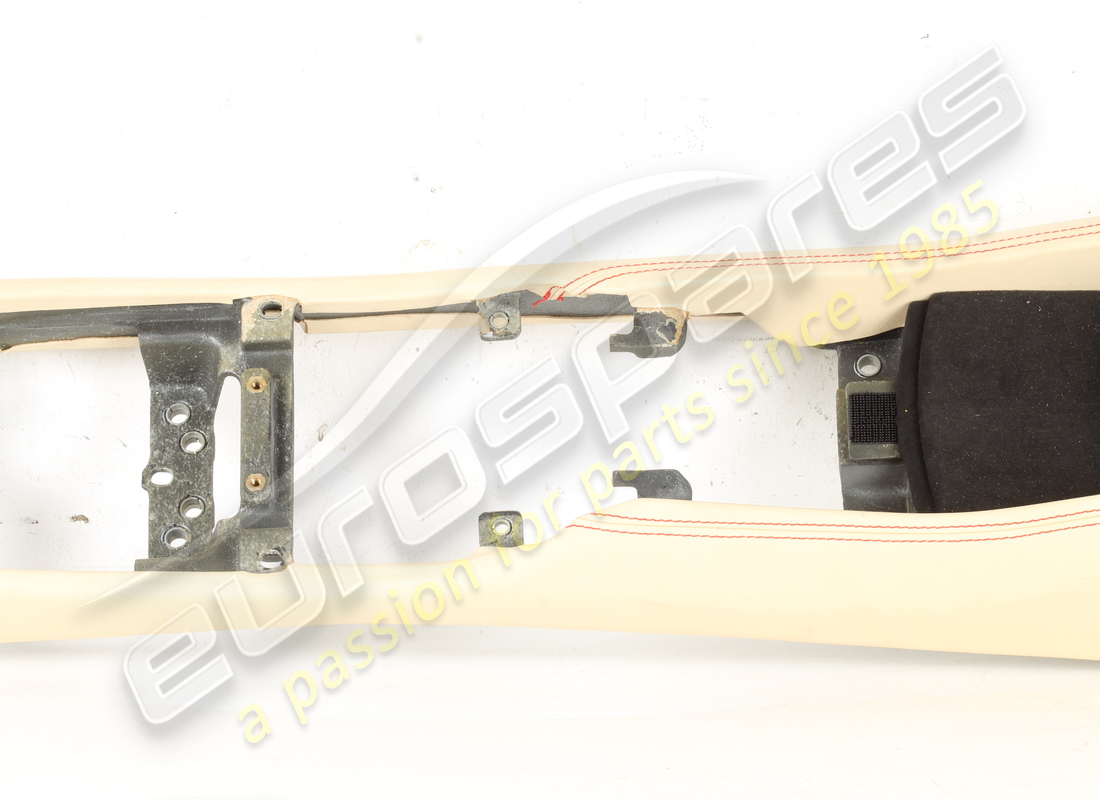 GEBRAUCHTE FERRARI KOMPLETTE MITTELKONSOLE. TEILENUMMER 891849 (4) gebrauchte ferrari komplette mittelkonsole. teilenummer 891849 (4)