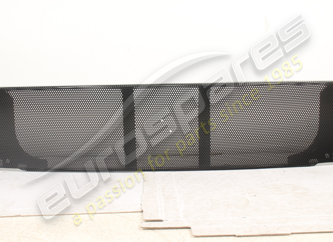 neuer ferrari challenge stradale heckgrill. teilenummer 67408000 (3)