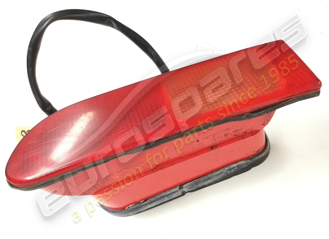 used maserati rh tail light movable 3982099. part number 383100148 (4)