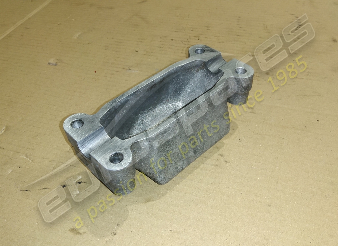 VERWENDET Ferrari UNTERE ABDECKUNG . TEILENUMMER 104315 (1)