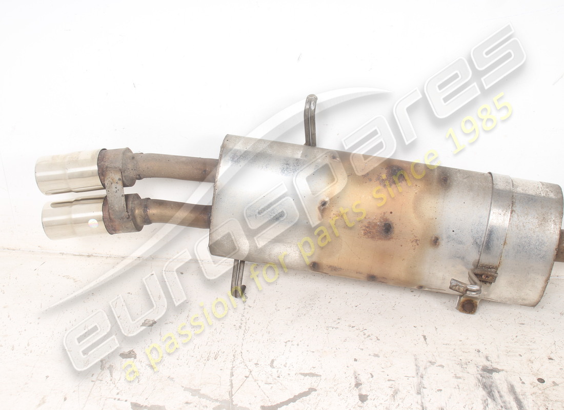 gebrauchter maserati schalldämpfer hinten links. teilenummer 379005109 (5)