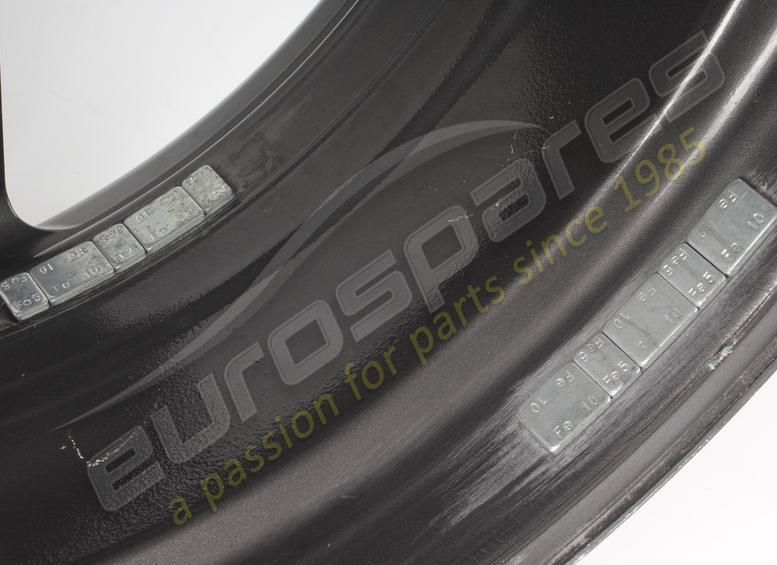 GEBRAUCHTE FERRARI VORDERE FELGE. TEILENUMMER 275585 (8) gebrauchte ferrari vordere felge. teilenummer 275585 (8)