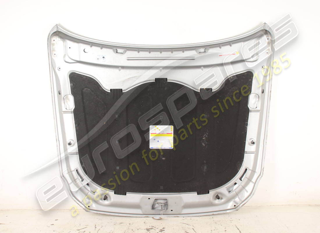 gebrauchte maserati vordere motorhaube. teilenummer 673011252 (2)