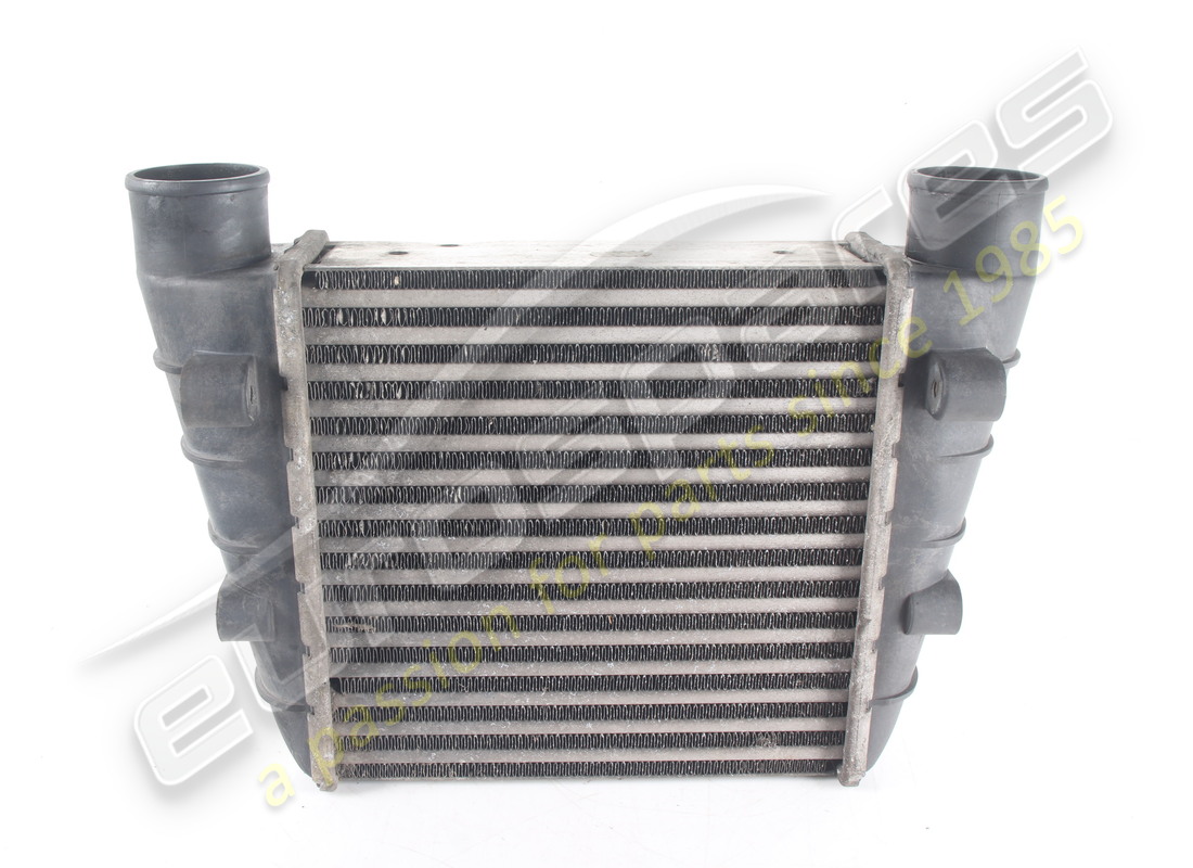 gebrauchter maserati luft-luft-austausch. teilenummer 382000140 (3)