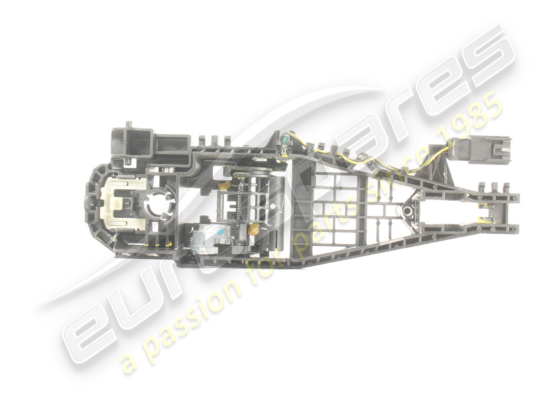 GEBRAUCHT Maserati HALTERUNG FÜR DEN HINTEREN RECHTEN ÄUSSEREN GRIFF. TEILENUMMER 670107988 (1)