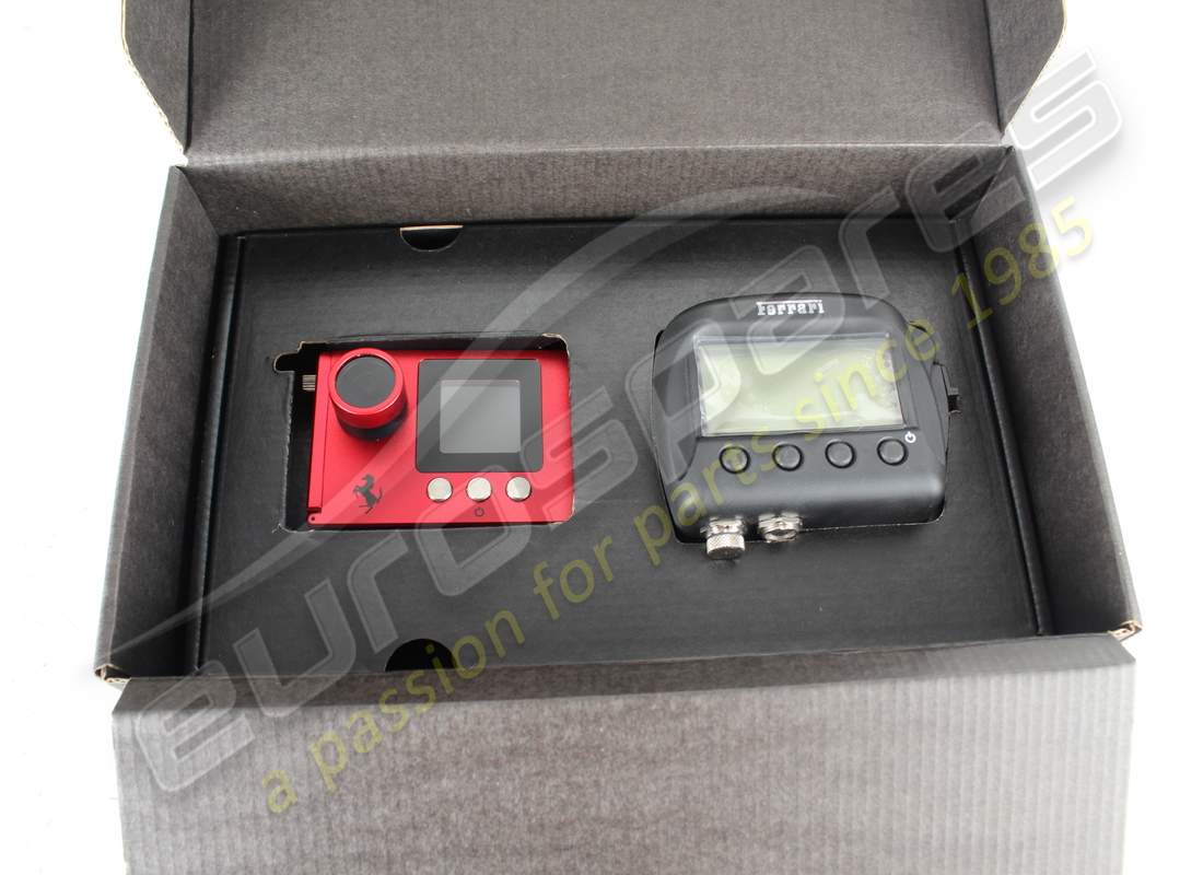 neues ferrari datarace-kamera-kit. teilenummer 70003454 (3)