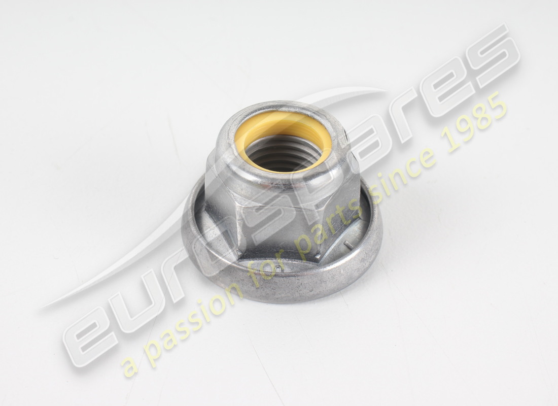 neue maserati mutter. teilenummer 670035573 (1)