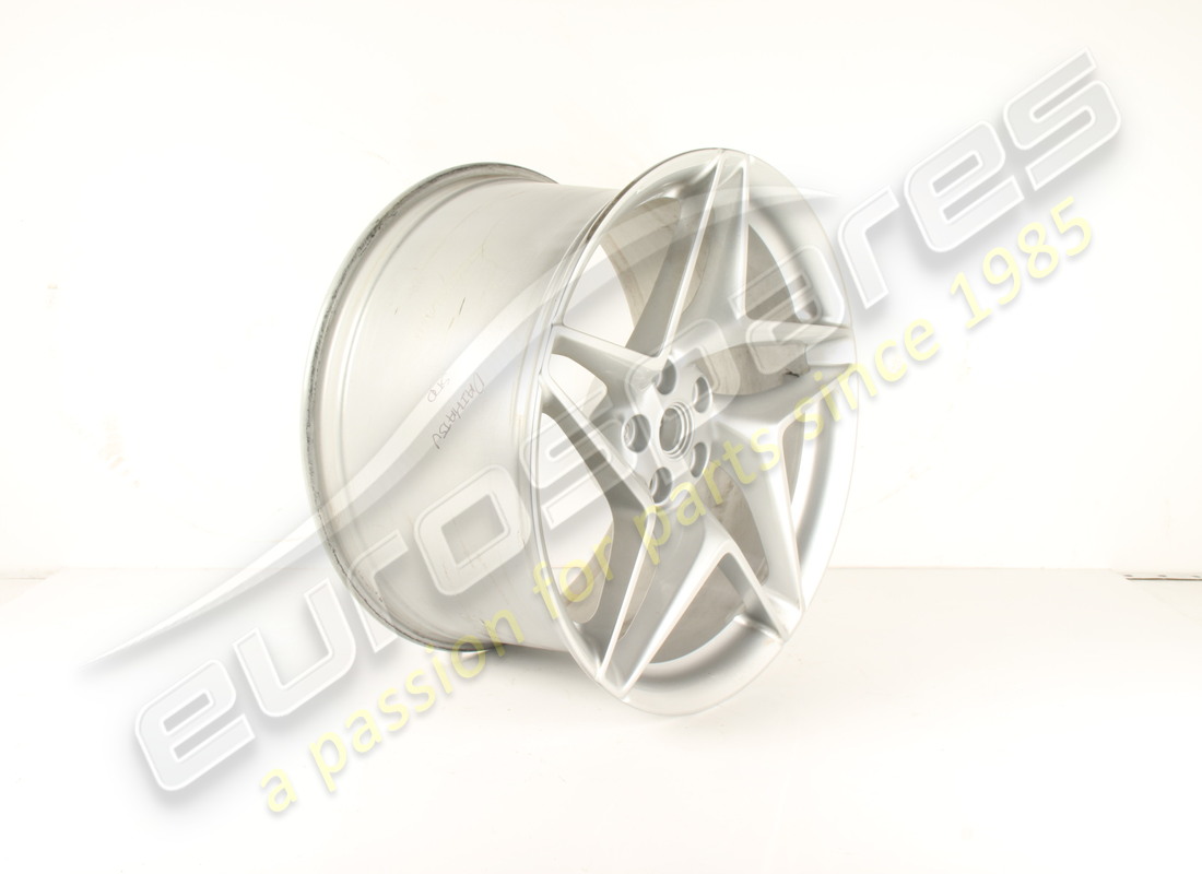 gebrauchtes ferrari linkes hinterrad. teilenummer 861251 (2)