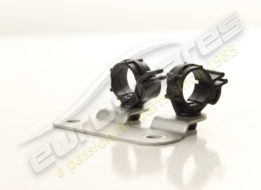 verwendete ferrari halterung. teilenummer 303697 (2)