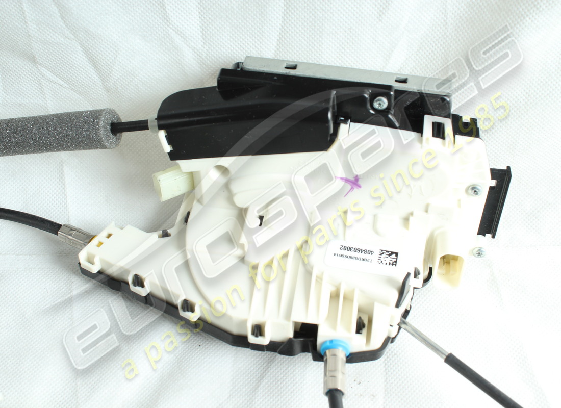 neues maserati rechtes vordertürschloss. teilenummer 670162426 (3)