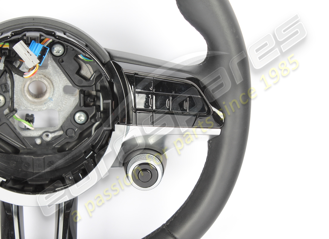 gebrauchtes maserati lenkrad. teilenummer 670269839 (3)