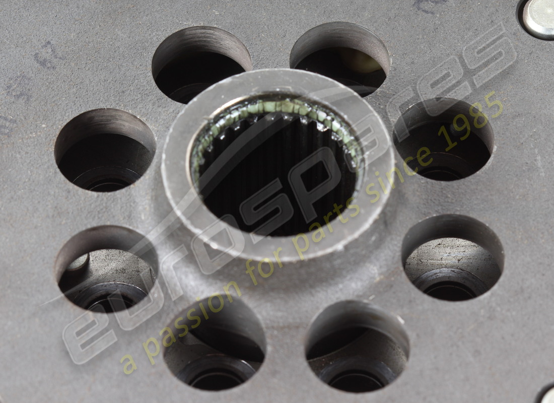 gebrauchtes ferrari motorschwungrad. teilenummer 281741 (2)