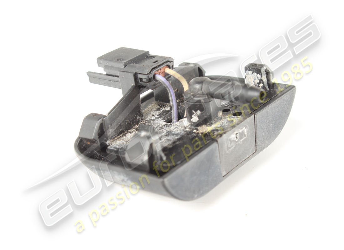gebrauchte maserati sprühdüse. teilenummer 670013461 (2)