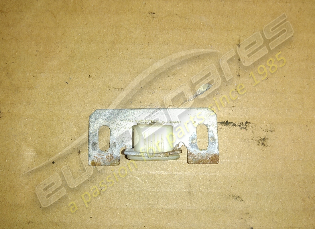 VERWENDETE Ferrari HALTERUNG. TEILENUMMER 65297600 (1)