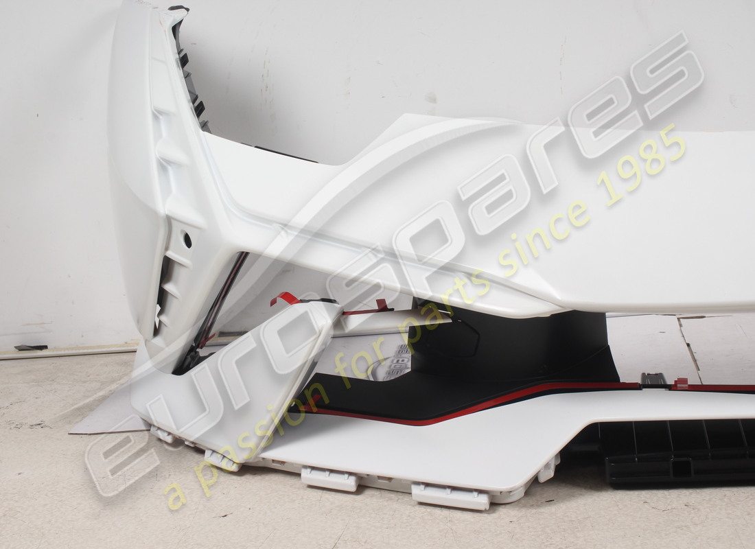 neuer lamborghini stossfänger. teilenummer 4t0807103aegru (2)