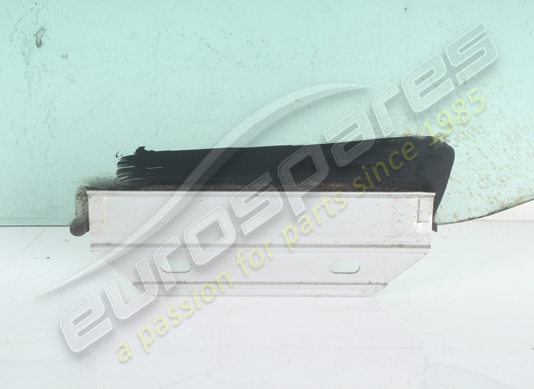gebrauchtes maserati fensterglas vorne links. teilenummer 377700629 (4)