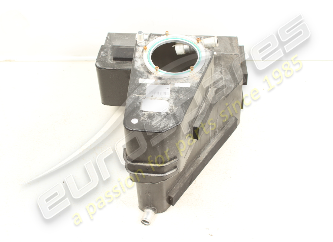 gebrauchter lamborghini rechter kraftstofftank. teilenummer 470201022h (1)