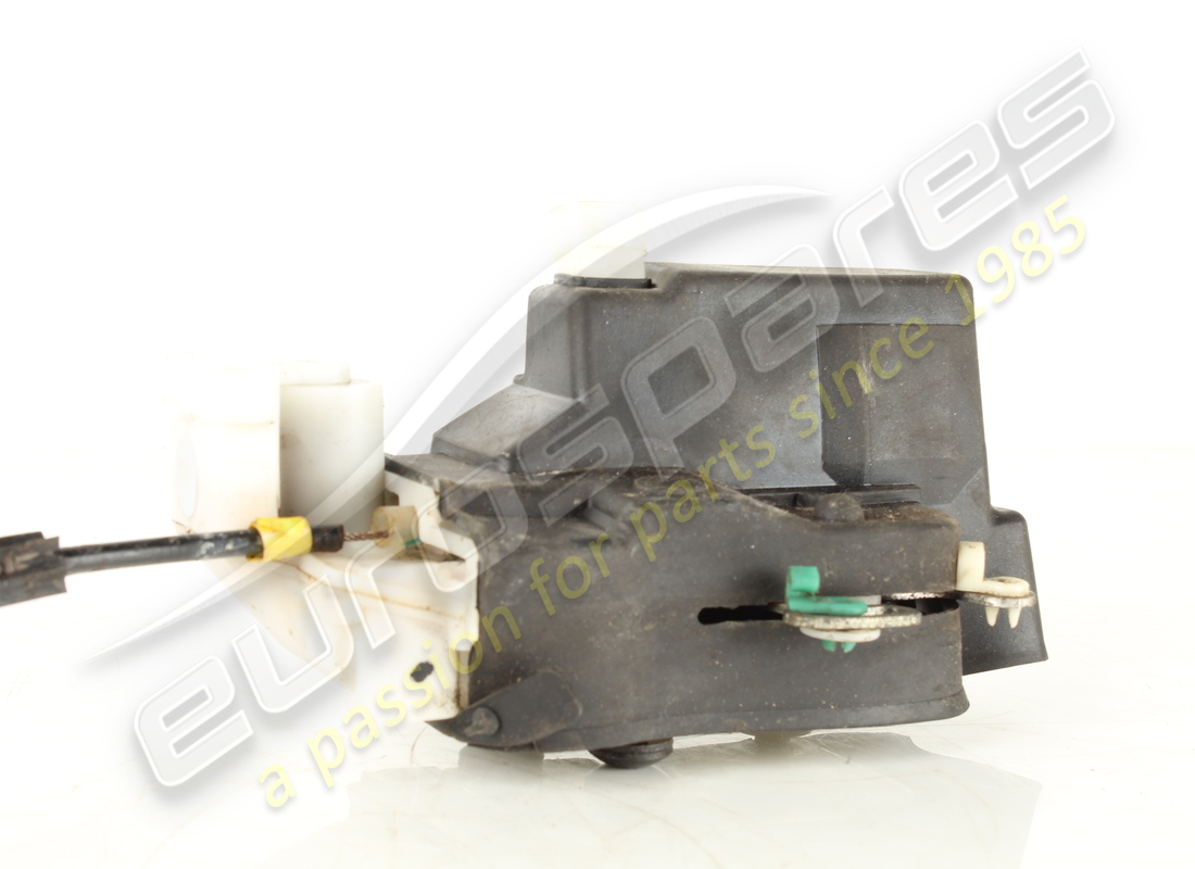 gebrauchtes maserati lh vordertürschloss. teilenummer 67576000 (3)