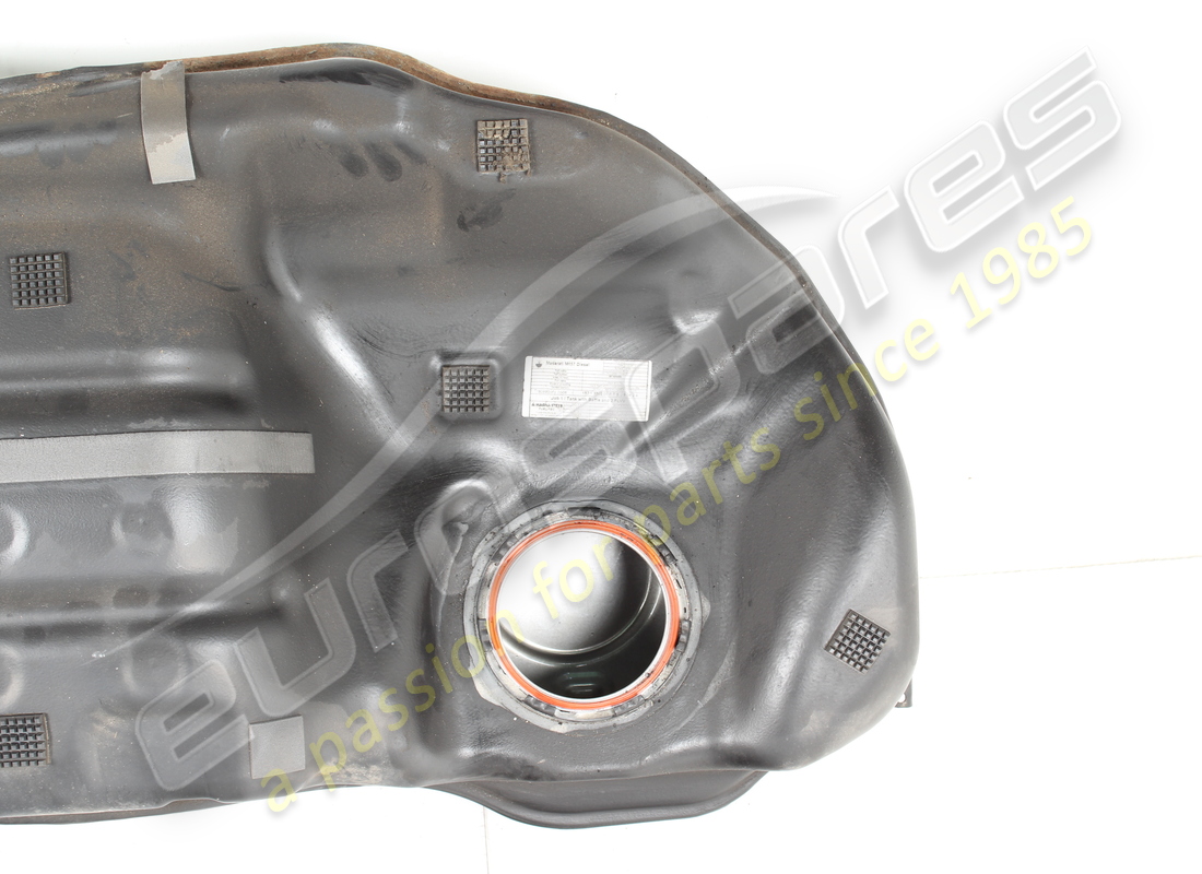 gebrauchter maserati kompletter dieseltank. teilenummer 670030059 (3)