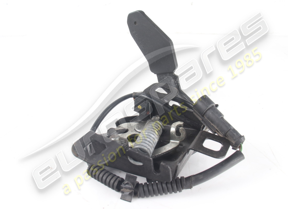 GEBRAUCHTES FERRARI DECKELSCHLOSS. TEILENUMMER 83752200 (3) gebrauchtes ferrari deckelschloss. teilenummer 83752200 (3)