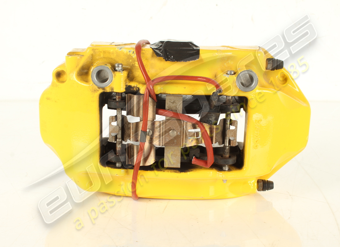 gebrauchter ferrari hinterer linker bremssattel mit belägen. teilenummer 282932 (2)