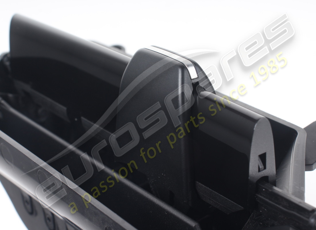 GEBRAUCHT FERRARI BOCCHETTA CENTRALE GDX. TEILENUMMER 969314 (5) gebraucht ferrari bocchetta centrale gdx. teilenummer 969314 (5)