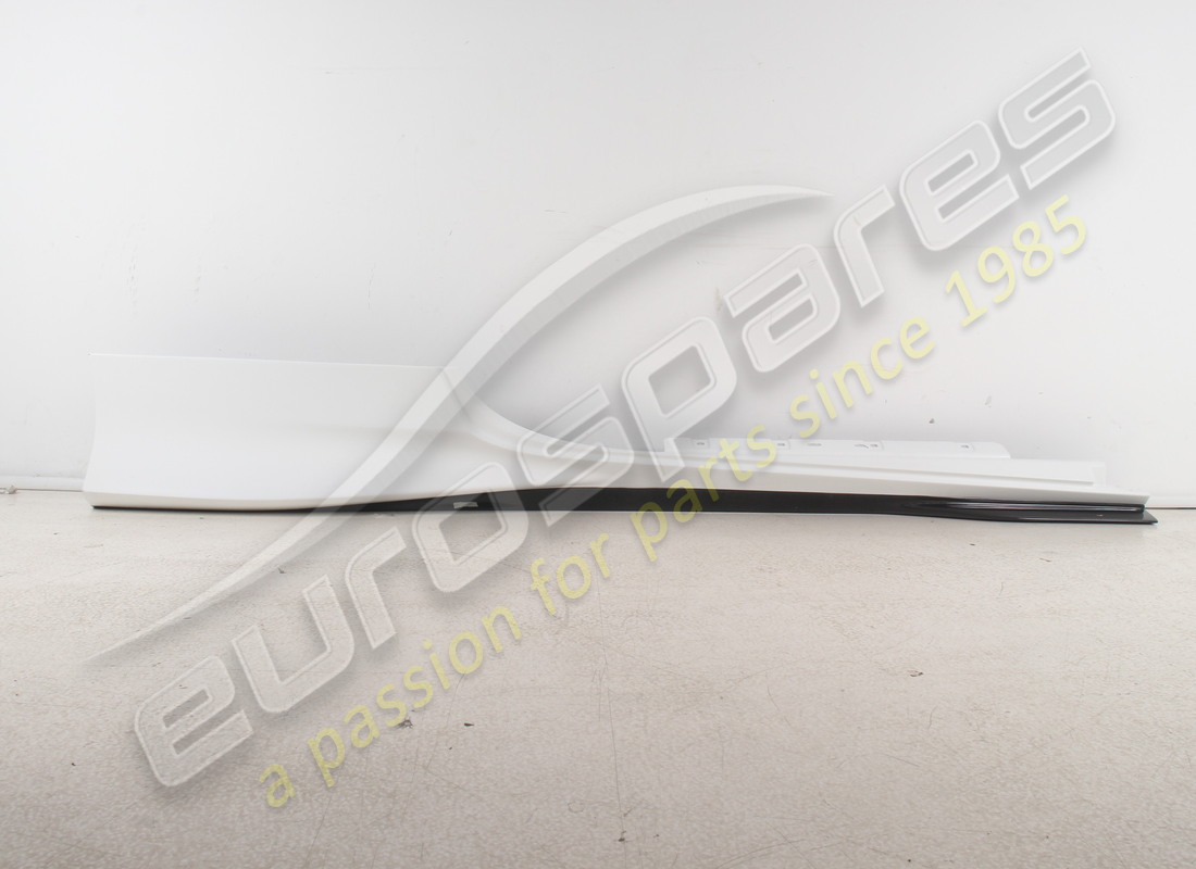 NEU (SONSTIGE) Ferrari KOMPLETTE RECHTE UNTERTÜRVERKLEIDUNG. TEILENUMMER 985881797 (1)
