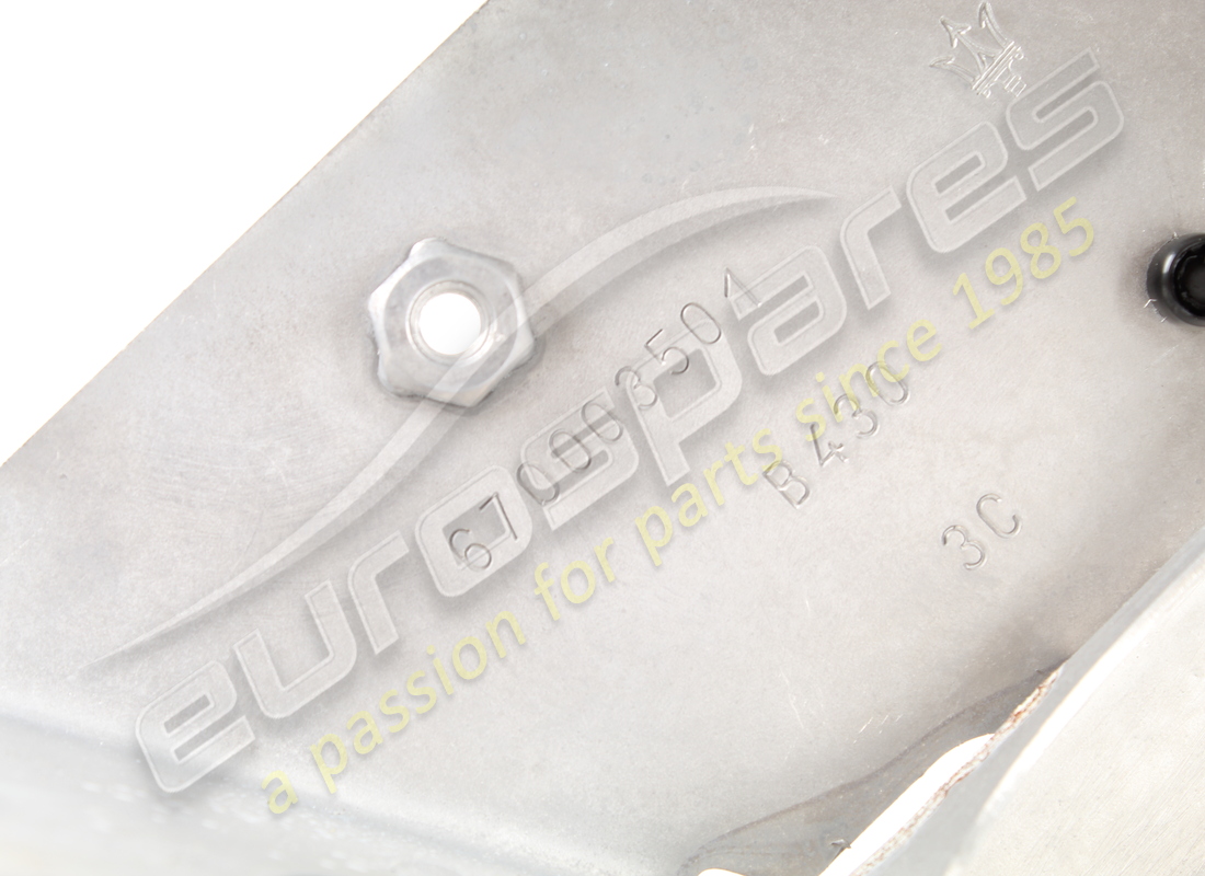 NEUE MASERATI LUFTPUMPEN-BEFESTIGUNGSHALTERUNG. TEILENUMMER 670003501 (2) neue maserati luftpumpen-befestigungshalterung. teilenummer 670003501 (2)