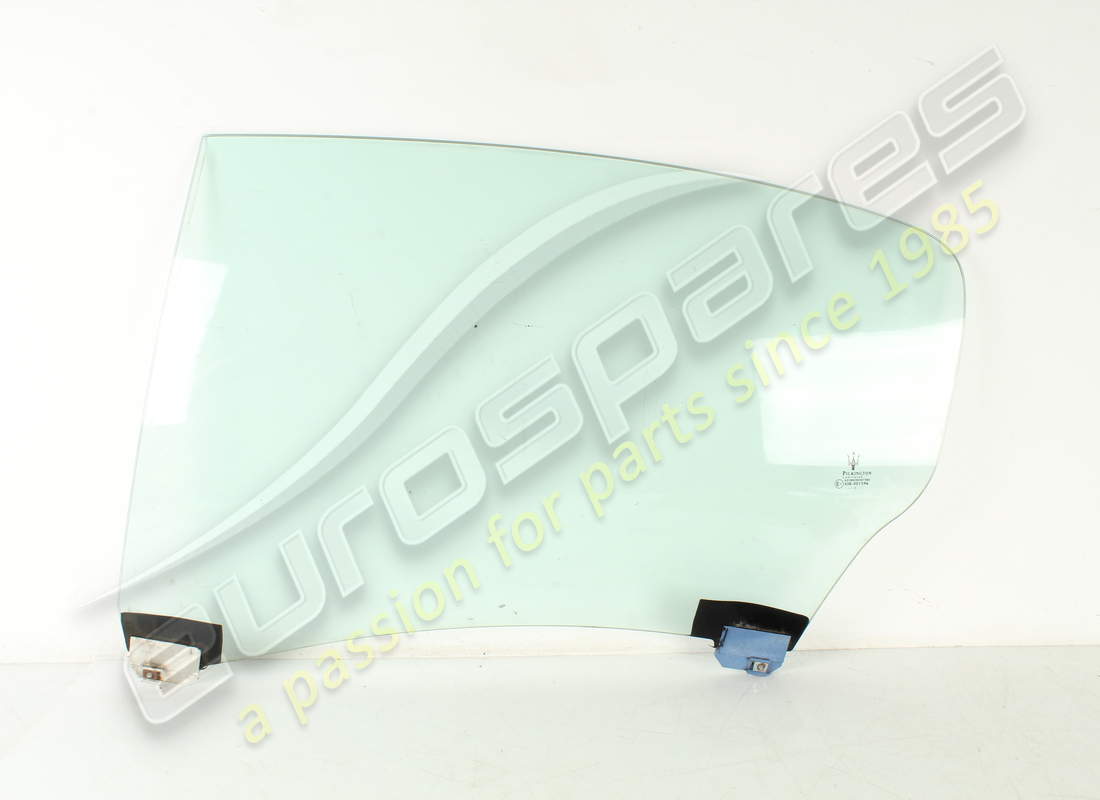 used maserati lh rear door glass. part number 66550100 (5)