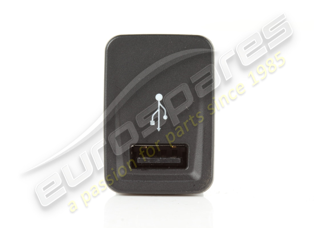 gebrauchte ferrari usb-buchse. teilenummer 303226 (3)