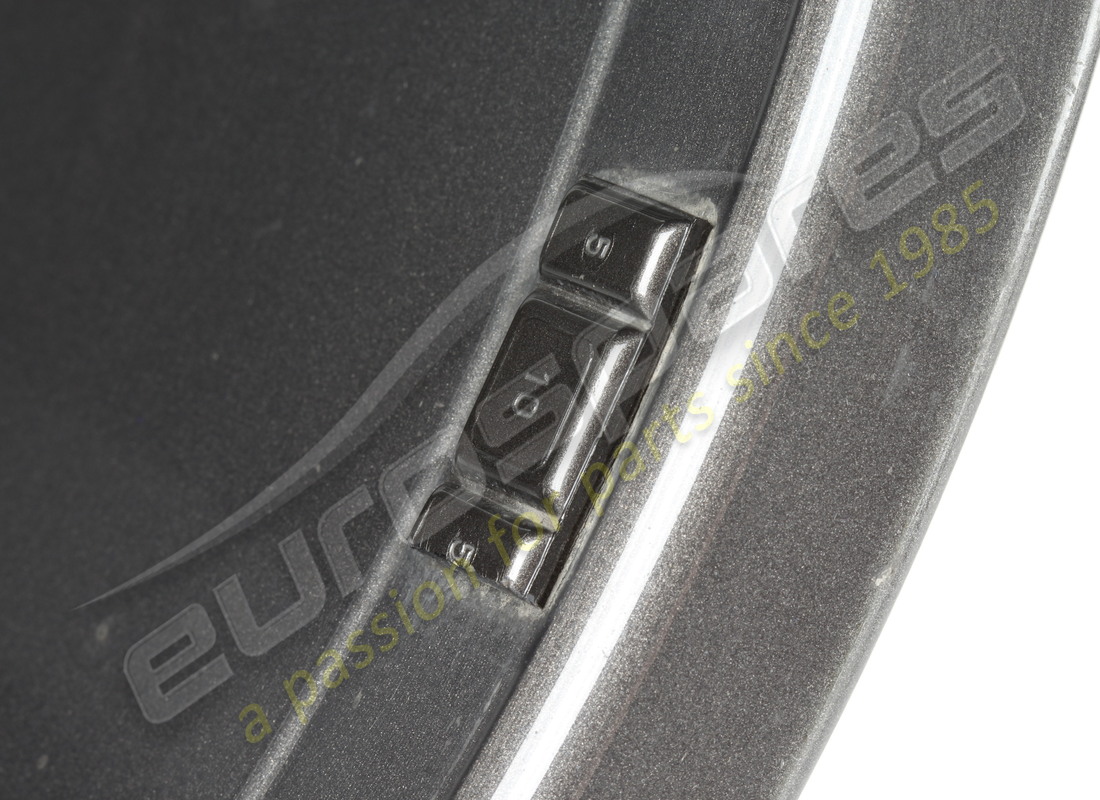 VERWENDETES FERRARI VORDERRAD. TEILENUMMER 855340 (8) verwendetes ferrari vorderrad. teilenummer 855340 (8)